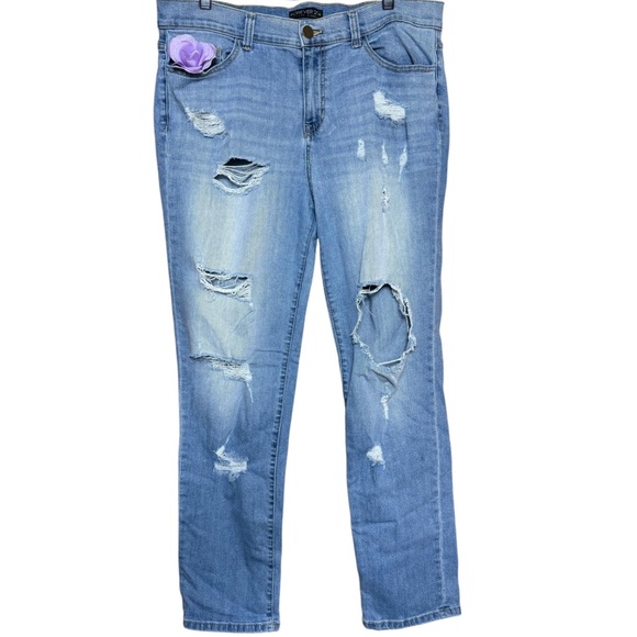 Forever 21 Denim - Forever 21 Light Blue Distressed Straight Leg Jeans Size 14
